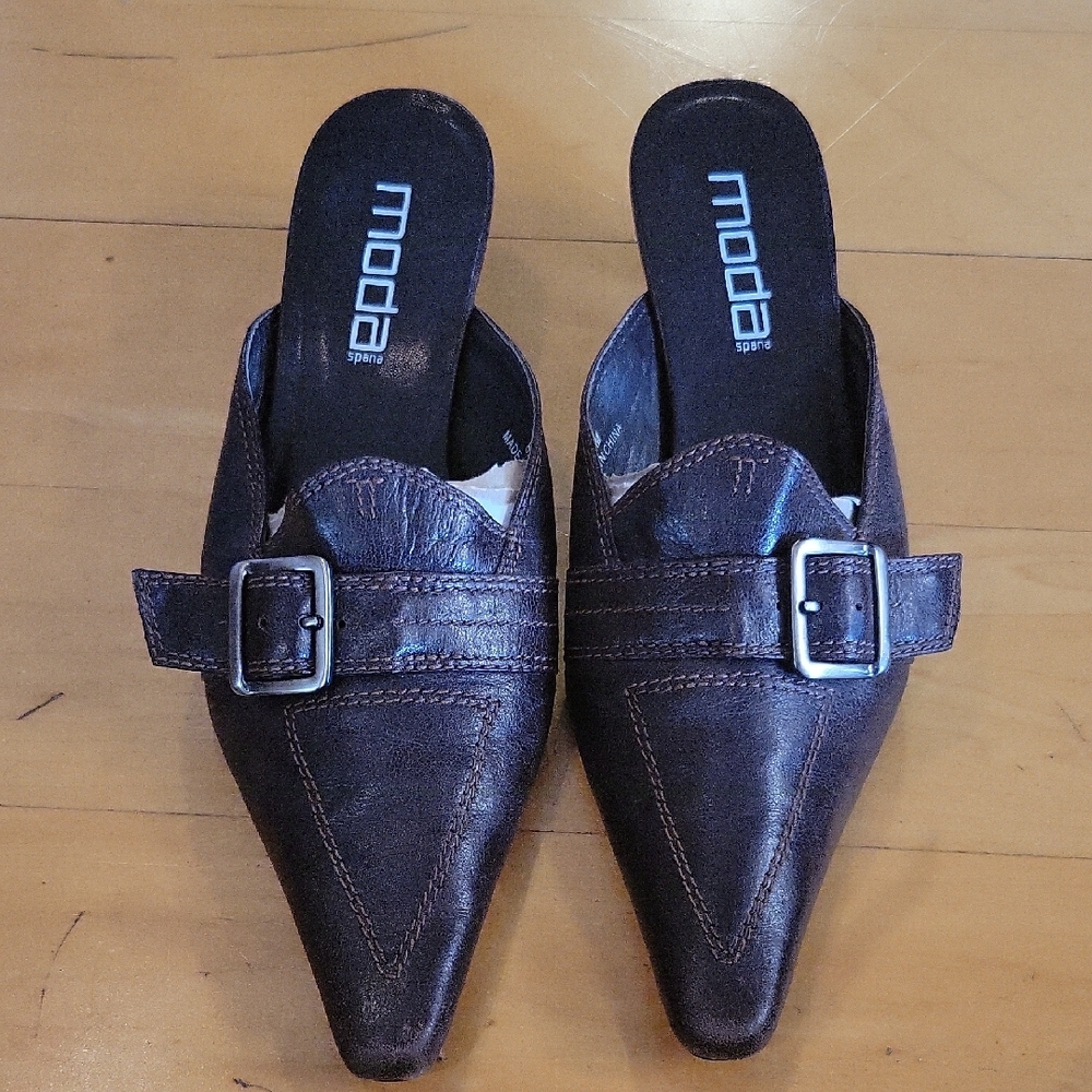 Moda Brown Leather Buckle Pointy Mules 8.5M